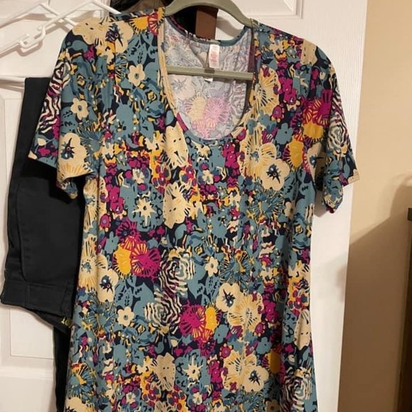 LuLaRoe Perfect T M EUC - Picture 1 of 2